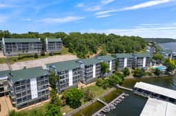 508 W HARBOUR TOWNE