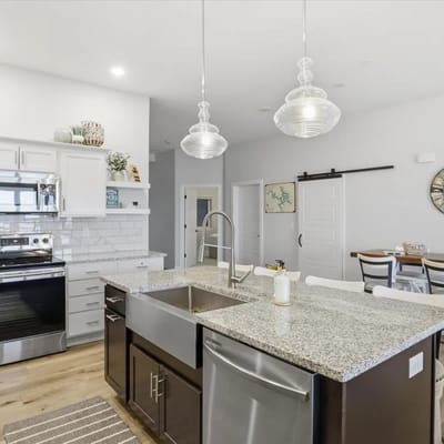 4910 WORLDMARK DR 1B