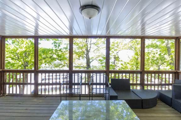 1174 COZY (2 STORY)