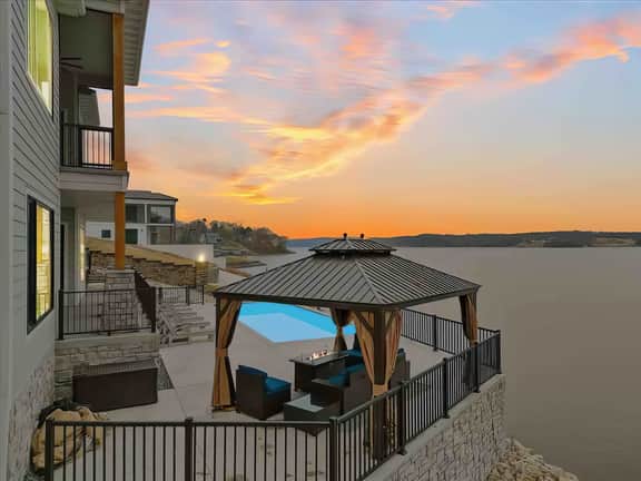 5570 ALONA POINT