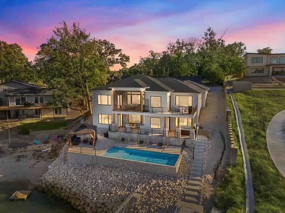 5570 ALONA POINT