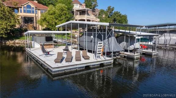 377 LAKE DR