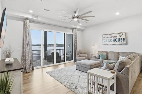 4910 WORLDMARK DR 1B