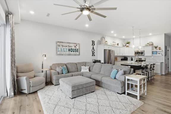4910 WORLDMARK DR 1B