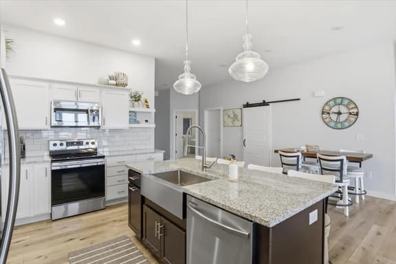 4910 WORLDMARK DR 1B